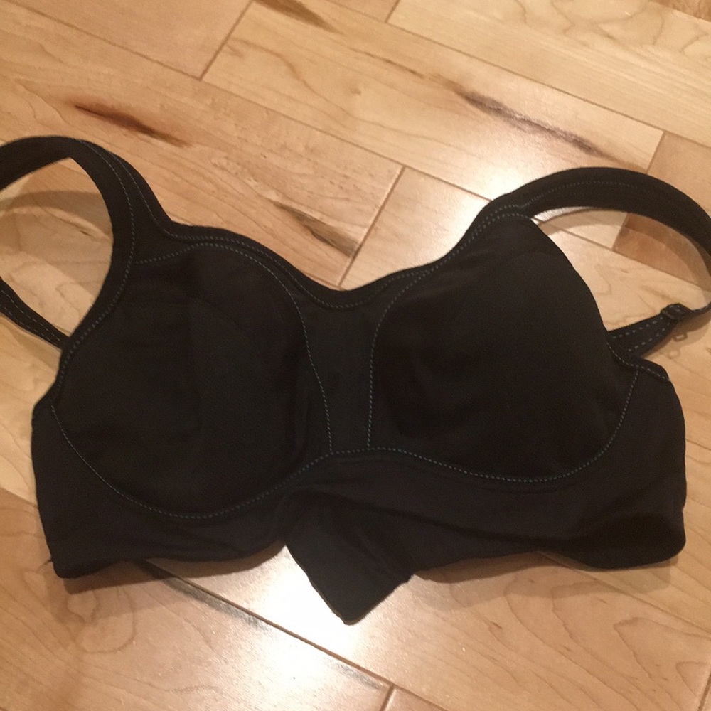Chantelle High Impact Sports Bra